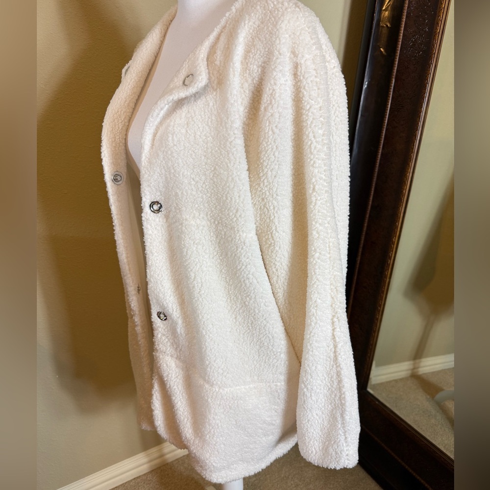 Kate & Sam Women's White Fleece Jacket size large - Picture 6 of 10